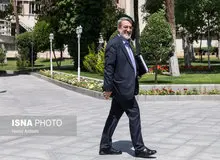 رحمانی فضلی: شورای امنیت کشور امروز درباره وصل اینترنت تلفن‌های همراه تصمیم می‌گیرد
