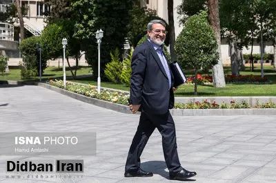 رحمانی فضلی: شورای امنیت کشور امروز درباره وصل اینترنت تلفنهای همراه تصمیم میگیرد