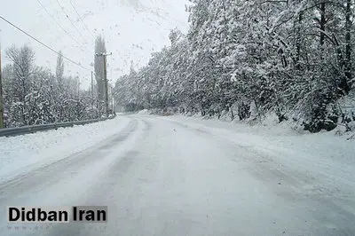 مدارس فیروزکوه به دلیل بارش برف تعطیل شد