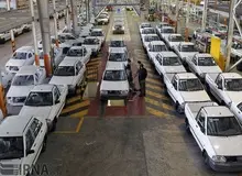 تولید ۶ وانت متوقف شد
