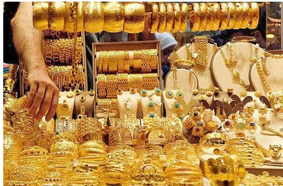 رشد قیمت طلا در بازار تهران؛ سکه طرح جدید اندکی عقب نشست