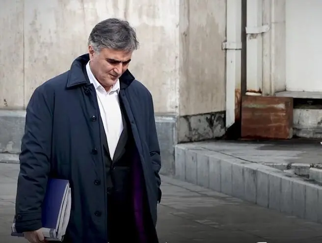 حضور فرزین در جلسه امروز هیئت دولت پس از رکوردشکنی قیمت طلا و ارز + عکس