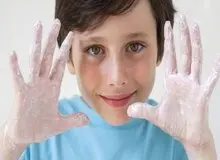 آب گرم و سرد به یک اندازه دست را تمیز می‌کند
