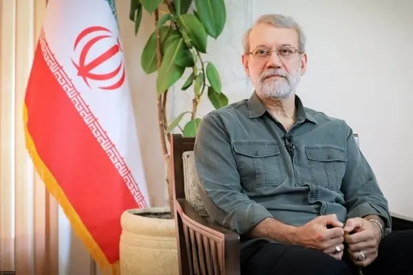 لاریجانی: با آتش جنگ آمریکا و اسرائیل در منطقه، بعید است امنیتی در تنگه هرمز شکل بگیرد