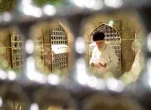 مضجع مطهر امام رضا (ع) با حضور رهبر انقلاب غبارروبی شد