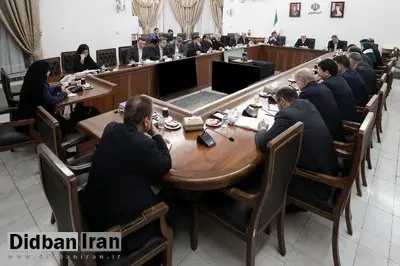 عارف: اصلاحات ساختاری نباید تأثیر منفی بر معیشت مردم داشته باشد