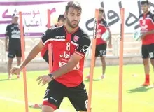 کارت بازی نوراللهی برای تراکتور صادر شد