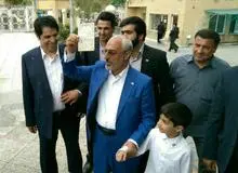 زاهدی در جمع خبرنگاران: به توصیه آیت‌الله هاشمی وارد میدان انتخابات شدم