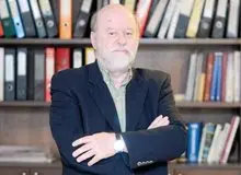 انیس نقاش، متهم به ترور ناکام «شاپور بختیار» درگذشت
