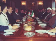 خاطرات هاشمی رفسنجانی در سال ۷۲:  ۳۰ میلیون دلار سلاح و نظامیان افغان برای جنگ با
 ارمنستان به آذربایجان فرستادیم