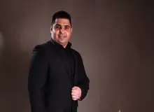 سطح مسابقات پایین نبود، رقباء شیطنت می کنند/ چون ورزشکار آسیب دیده بود٬ هم تیمی اش روی سکو آمد