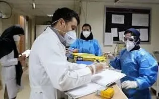 عضو کمیسیون بهداشت و درمان مجلس: کمبود پزشک افرایش پیدا می کند/ هزینه کمبود پزشک در آینده را دلاری پرداخت می کنیم/ مسیر بازگشت نخبگان پزشکی را به کشور هموار کنید