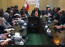 واکنش عارف به تلاش‌ها برای حذف مطهری از هیات رئیسه مجلس و رقابتش با لاریجانی/پزشکیان خط قرمز ماست