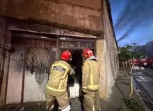 حریق در انبار لوازم یدکی خودرو در جاده قدیم کرج