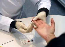 مدیر مدرسه تاکستان تعلیق و فرد خاطی با حکم وثیقه آزاد شد