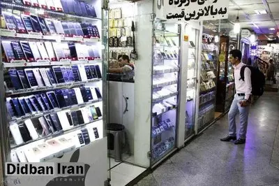 رئیس اتحادیه فروشندگان تلفن همراه: به دلیل گرانی و نوسانات ارز، مردم به دنبال تعمیر موبایل‌ هستند/۷۰ درصد مردم موبایل‌های کمتر از ۱۵ میلیون تومان می‌خرند