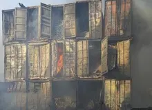 تعداد ۱۳۶۸ کانتینر از محوطه سوخته متعلق به شرکت سینا در بندر رجایی شهر خارج شده‌اند / تعدادی از این کانتینرها با عنوان بدون پرفکس و همچنین فاقد شماره در جدول قید شده‌اند