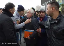 فتح‌الله‌زاده: قرار است استراماچونی تا ساعت ۵ به باشگاه خبر بدهد/ تجمع هواداران استقلال مقابل وزارت ورزش+ تصاویر