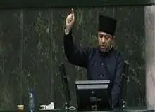 توضیح نماینده ارومیه درباره پوشش متفاوت خود
