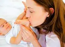 آیا لمس و نوازش کردن  در کاهش افسردگی کودکان موثر است؟
