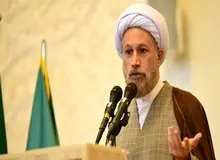 امام جمعه شیراز: مذاکره با آمریکا معنا ندارد/ مومن از یک سوراخ دوبار گزیده نمی شود