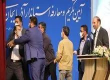  استانداری که روز گذشته سیلی خورد؛ همان فرماندهی بود که ایران برای آزادی او ۵۷ میلیون دلار پول به داعش داد 