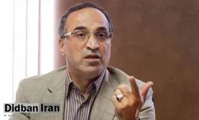 اصولگرایان به این زودی دست خود را رو نمی‌کنند/ رفتار مردم در انتخابات قابل پیش‌بینی نیست