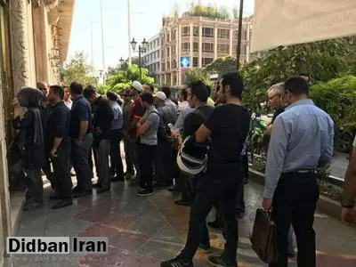 از تنش در بازار ارز تا نوشته کُد دار مشاور روحانی درباره "بحران اردیبهشت": رئیس جمهور حق طفره رفتن ندارد/ بازار ارز را کنترل و جریان "اربیل-دوبی-استانبول" را معرفی کنید