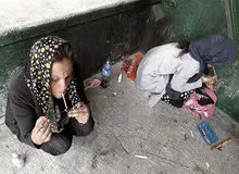 بهزیستی: اعتیاد در حال زنانه شدن است/ سن اعتیاد کاهش پیدا کرده است 