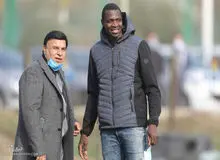 شیخ دیاباته از لیست استقلال مقابل گل گهر هم خطر خورد
