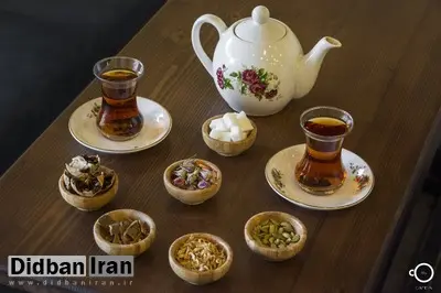 نوشیدن چای و قهوه در کافه چقدر برایتان آب می‌خورد؟