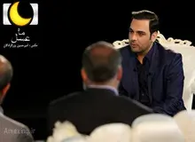 روزنامه جوان:‌ چرا باید یک حامی مالی بتواند اینقدر به مجری‌های تلویزیون نزدیک شود؟
