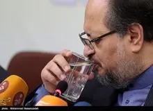 "وزیر صمت" به کمیسیون صنایع نرفت/ کوچکی نژاد: شریعتمداری اصلاً حاضر نیست پاسخ نمایندگان را بدهد
