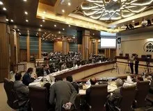 ۸ عضو شورای شهر شیراز، گوشی‌های ۴۰ میلیونی دریافت کرده اند / یک عضو شورای شهر: گوشی تلفن همراه خریداری شده را نمی‌توان به عنوان گوشی نو پس داد؛ قطعا قیمت آن افت شدیدی دارد