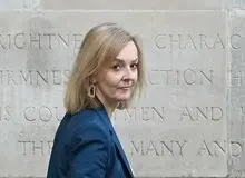 وزیر خارجه انگلیس: دوشادوش اوکراین می‌ایستیم