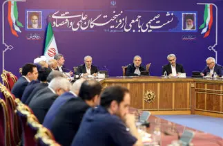 واکنش پزشکیان به انتقادات اخیر درباره بیان مشکلات/ آیا اینکه در گذشته مشکلات کتمان شد و بیان نشد، کمکی به حل آنها کرد؟
