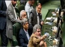 عصبانیت شدید کوچک زاده هنگام بحث در مجلس+عکس