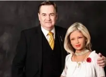 ازدواج مرد استرالیایی با یک ربات هوشمند