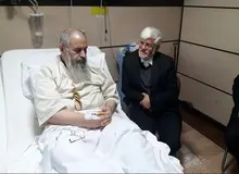 عیادت محمدرضا عارف از آیت‌الله موسوی‌بجنوردی