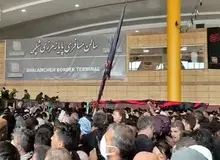 مجروحیت ۴۰ زائر به دلیل ازدحام در پایانه مرزی شلمچه / استفاده از آب پاش برای متفرق کردن جمعیت