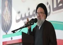 احمد خاتمی: اغتشاشگران را زیر پا له می‌کنیم