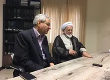 اصغرزاده: چرا آستان قدس مالیات نمی‎دهد؟/ مصباحی مقدم: در دولت احمدی‎نژاد هم آستان زیر نظر دولت نبود