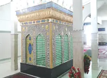 واکنش نماینده مجلس به امامزاده‌شدن مقبره پدرش/ مردم برای پدرم گنبد و بارگاه ساختند؛ نه من!