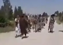 تسلیم شدن گروهی از واحدهای ویژه ارتش به طالبان+فیلم 
