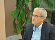 رئیس اتحادیه واردکنندگان دارو: برای واردات واکسن کرونا مشکل ارزی نداریم

