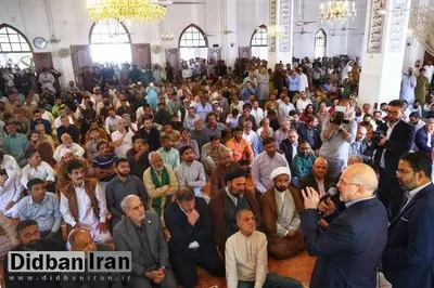 قالیباف در نماز جمعه شهر کراچی شرکت کرد