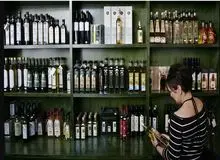 روغن زیتون، کالای مورد علاقه سارقان در اسپانیا؛ از فروشگاه‌های این کشور چه چیزی بیشتر سرقت می‌شود؟