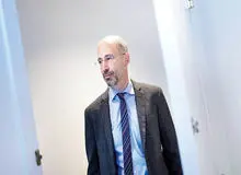 کیهان: وعده «رابرت مالی»  به دَرد «پینو‌کیو» می‌خورد!