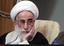 عکسی دیدنی از آیت الله جنتی با لباسی متفاوت