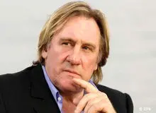 بازیگر معروف در معرض اتهام ۱۳ زن